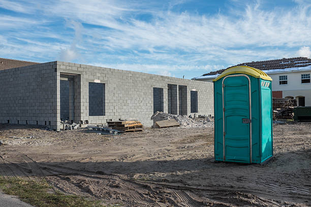 Best Portable restroom trailer rental  in Grosse Pointe Farms, MI